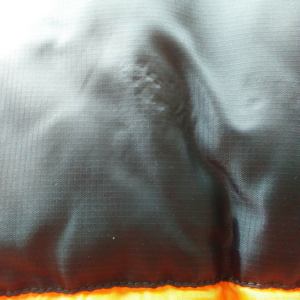 Vertical '9 Bright Puffer Vest - Picture 9 of 10
